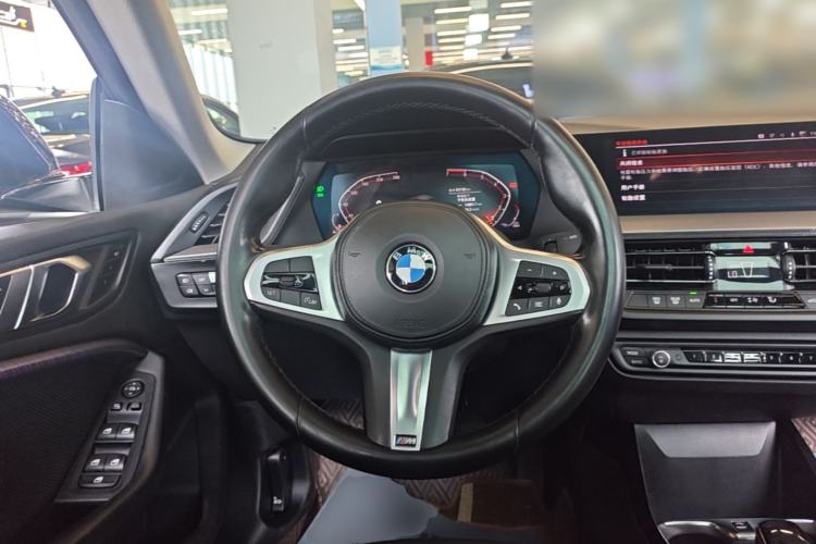 Used BMW 2 Series 2021 225i 4-Door Coupe M Sport Package Steering Wheel