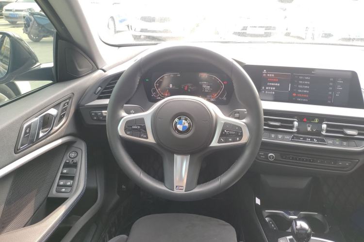 Used BMW 2 Series 2021 225i Four-Door Coupe M Sport Night Edition Steering Wheel