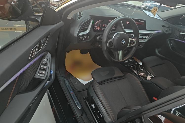 Used BMW 2 Series 2021 225i 4-Door Coupe M Sport Package Driver Seat
