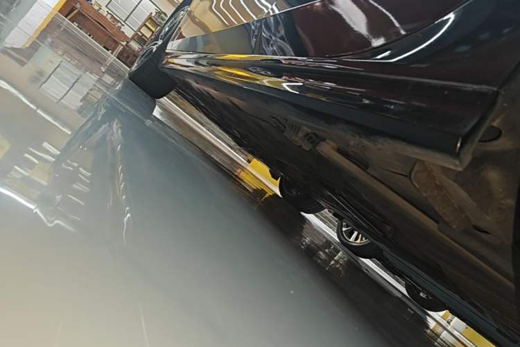 Used BMW 2 Series 2021 225i 4-Door Coupe M Sport Package Left Side Sill