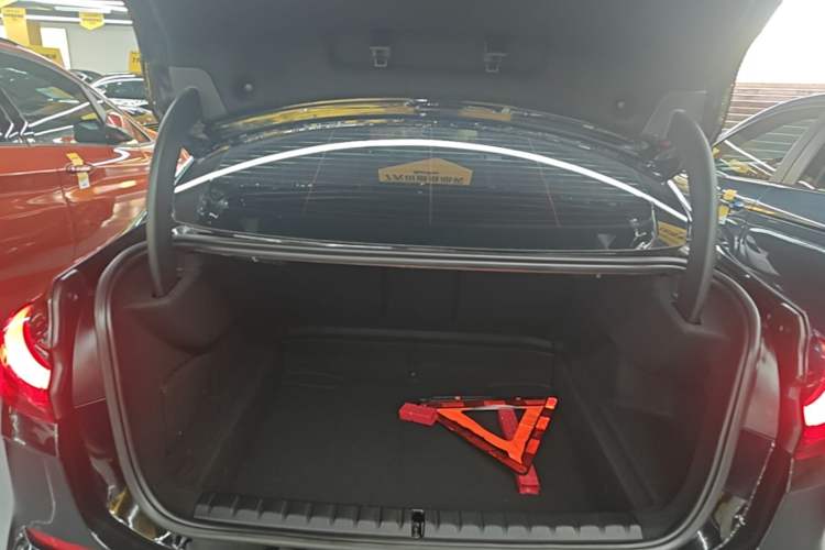 Used BMW 2 Series 2021 225i 4-Door Coupe M Sport Package Trunk
