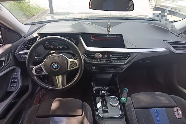 Used BMW 2 Series 2021 225i Four-Door Coupe M Sport Night Edition Center Console