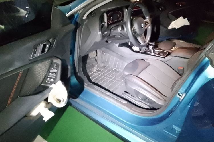 Used BMW 2 Series 2021 225i 4-Door Coupe M Sport Package Driver Seat