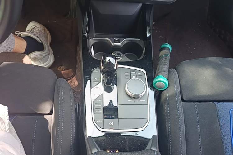 Used BMW 2 Series 2021 225i Four-Door Coupe M Sport Night Edition Gear Lever