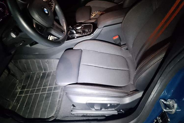 Used BMW 2 Series 2021 225i 4-Door Coupe M Sport Package Left Front Seat