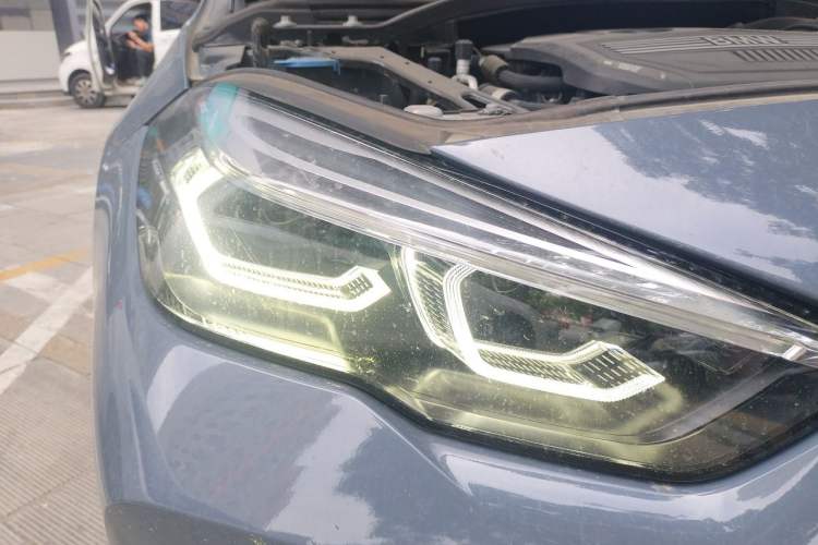Used BMW 2 Series 2021 225i Four-Door Coupe M Sport Night Edition Right Front Headlight