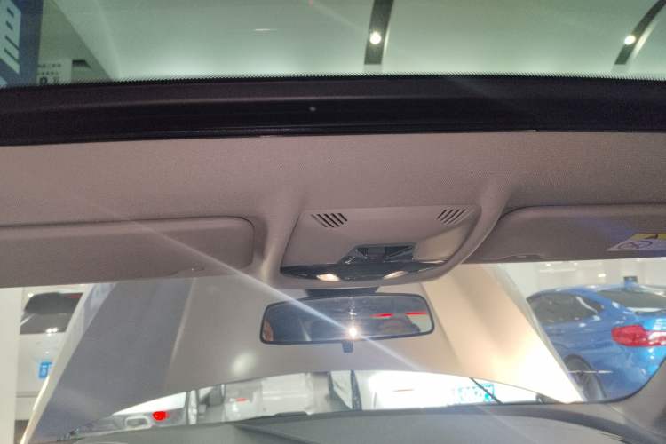 Used BMW 2 Series 2021 225i 4-Door Coupe M Sport Package Headliner