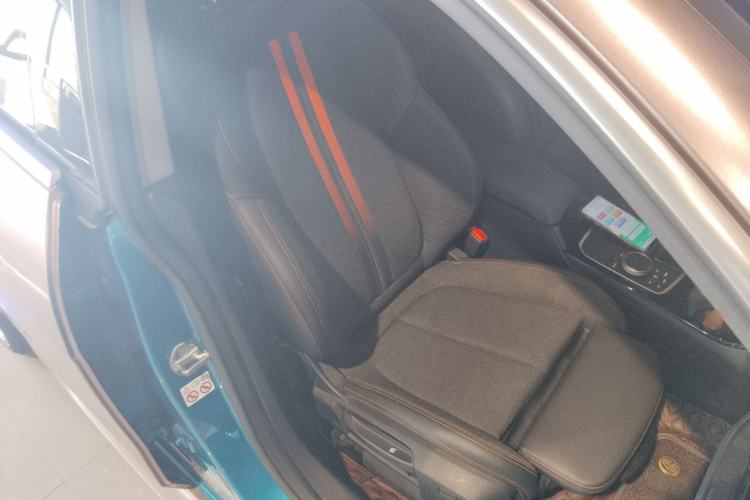 Used BMW 2 Series 2021 225i 4-Door Coupe M Sport Package Right Front Seat