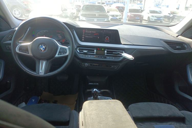 Used BMW 2 Series 2021 225i Four-Door Coupe M Sport Night Edition Center Console