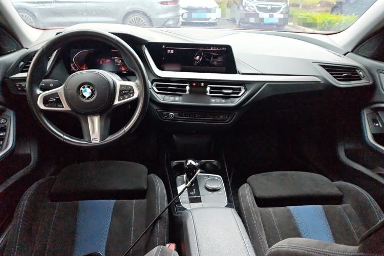 Used BMW 2 Series 2021 225i Four-Door Coupe M Sport Night Edition Center Console