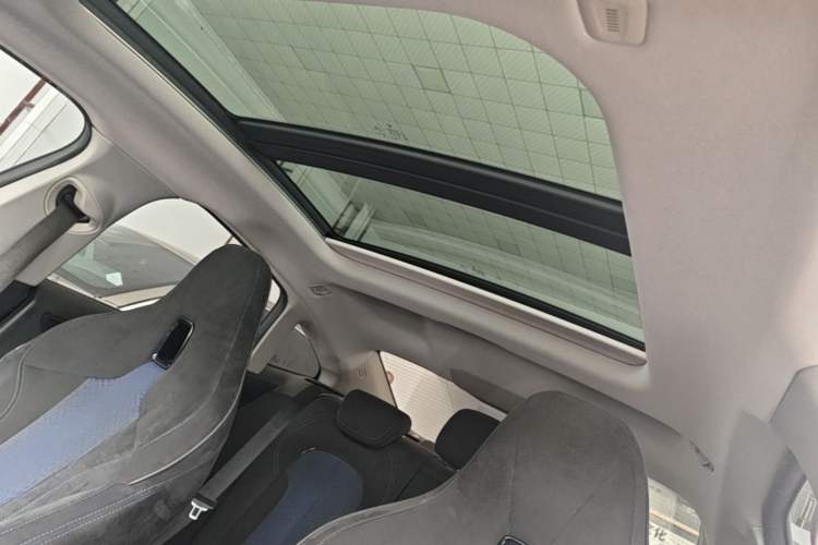 Used BMW 2 Series 2021 225i Four-Door Coupe M Sport Night Edition Headliner