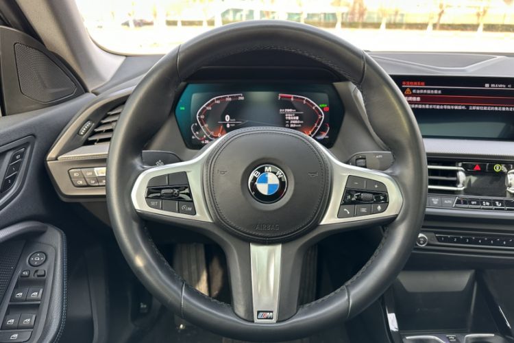 Used BMW 2 Series 2021 225i Four-Door Coupe M Sport Night Edition Interior 7