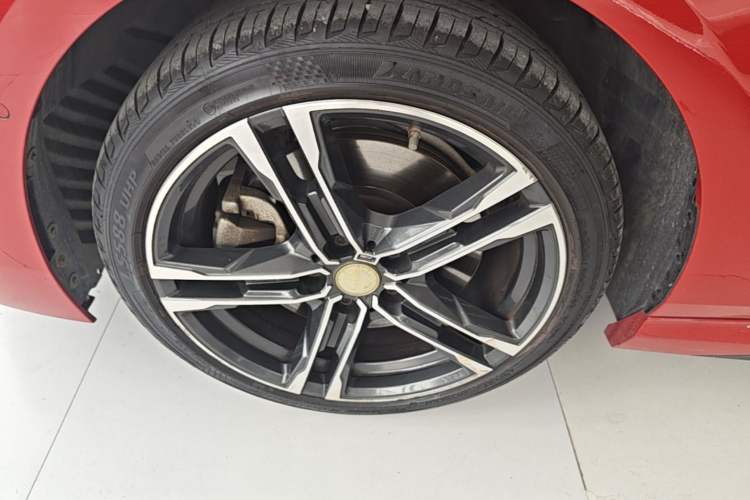 Used BMW 2 Series 2021 225i Four-Door Coupe M Sport Night Edition Left Front Wheel Hub