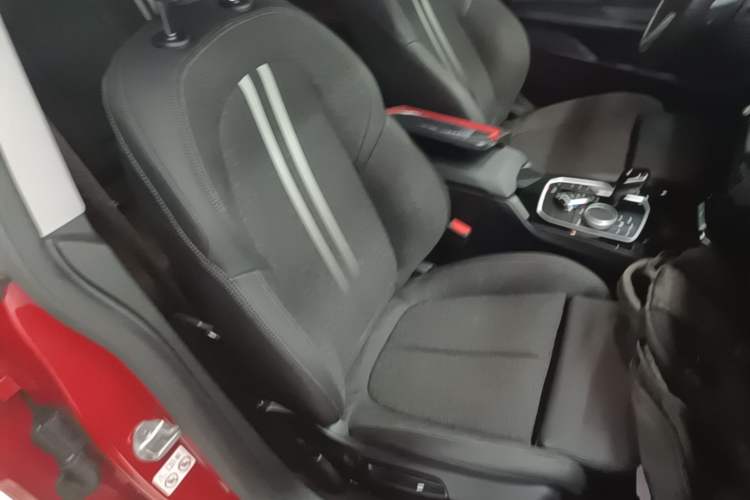 Used BMW 2 Series 2021 225i 4-Door Coupe M Sport Package Right Front Seat