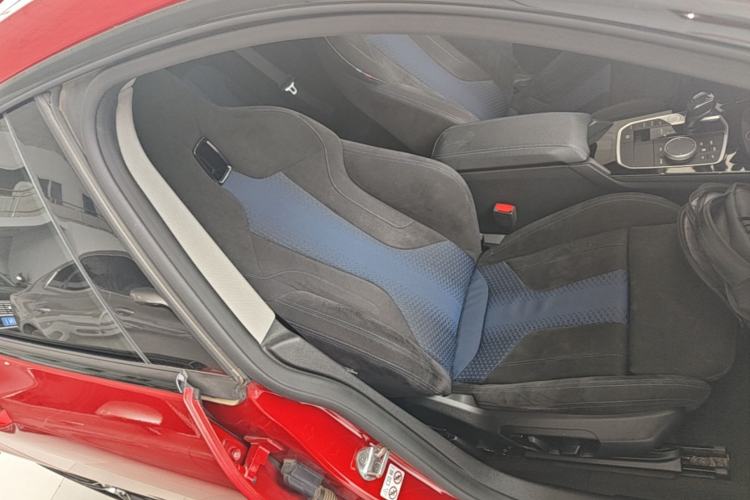 Used BMW 2 Series 2021 225i Four-Door Coupe M Sport Night Edition Right Front Seat