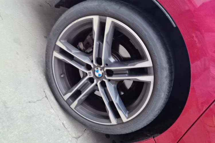 Used BMW 2 Series 2021 225i Four-Door Coupe M Sport Night Edition Right Rear Wheel Hub