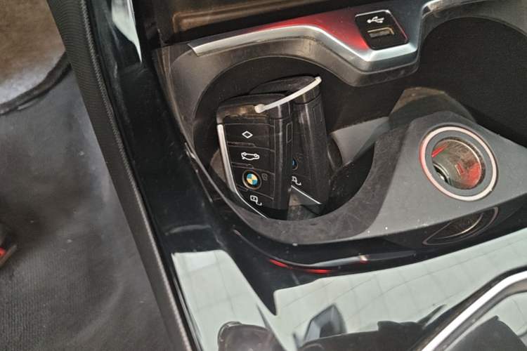 Used BMW 2 Series 2021 225i Four-Door Coupe M Sport Night Edition Vehicle Key
