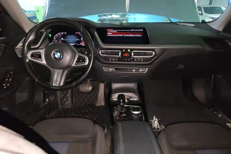 Used BMW 2 Series 2021 225i Four-Door Coupe M Sport Night Edition Center Console