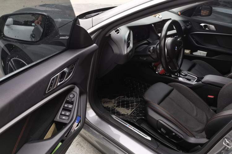 Used BMW 2 Series 2021 225i 4-Door Coupe M Sport Package Driver Seat