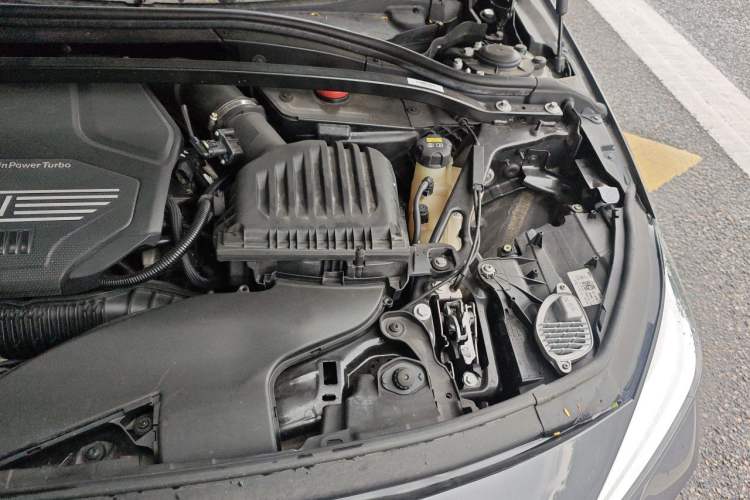 Used BMW 2 Series 2021 225i 4-Door Coupe M Sport Package Engine Bay Left