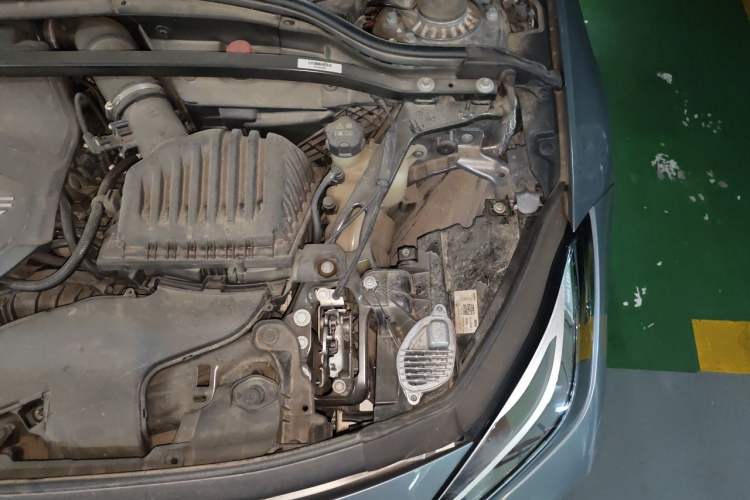 Used BMW 2 Series 2021 225i Four-Door Coupe M Sport Night Edition Engine Bay Left