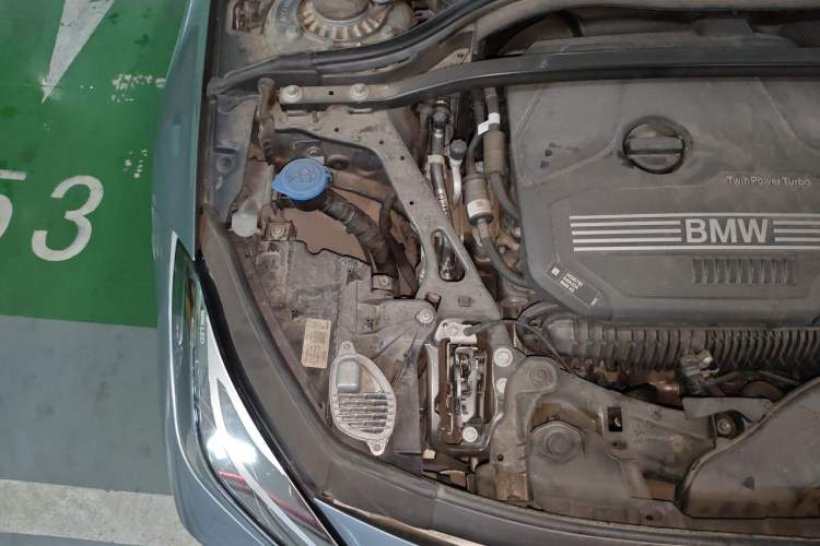 Used BMW 2 Series 2021 225i Four-Door Coupe M Sport Night Edition Engine Bay Right