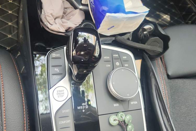 Used BMW 2 Series 2021 225i 4-Door Coupe M Sport Package Gear Lever