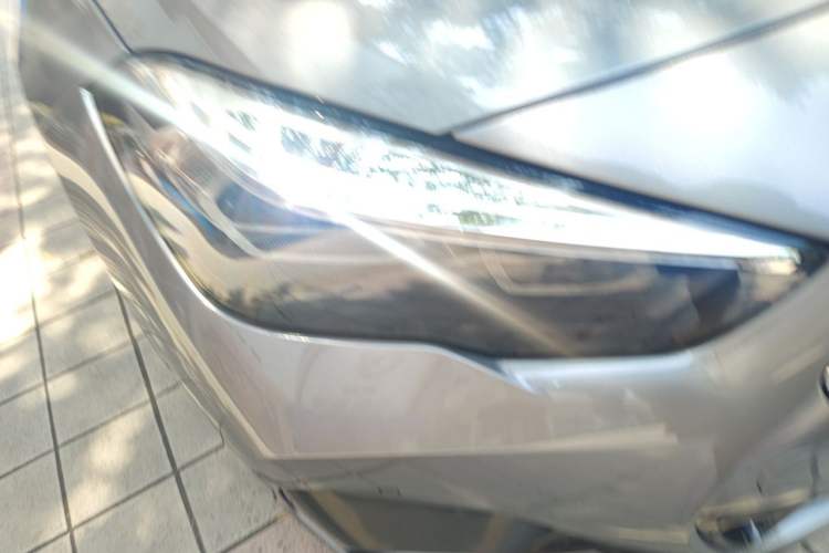 Used BMW 2 Series 2021 225i 4-Door Coupe M Sport Package Right Front Headlight