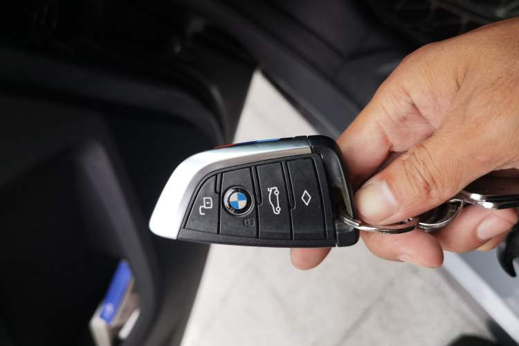 Used BMW 2 Series 2021 225i 4-Door Coupe M Sport Package Vehicle Key