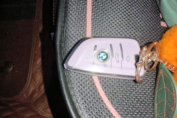 Used BMW 2 Series 2021 225i 4-Door Coupe M Sport Package Vehicle Key
