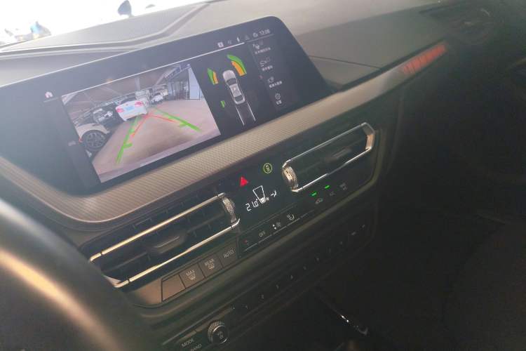 Used BMW 2 Series 2021 225i Four-Door Coupe M Sport Night Edition Audio And AC Panel