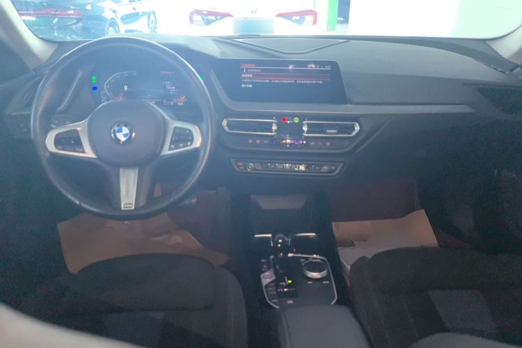 Used BMW 2 Series 2021 225i Four-Door Coupe M Sport Night Edition Center Console