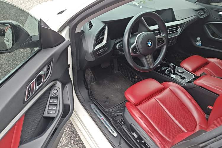 Used BMW 2 Series 2021 225i 4-Door Coupe M Sport Package Driver Seat