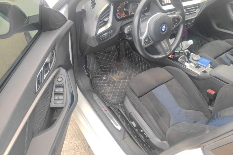 Used BMW 2 Series 2021 225i Four-Door Coupe M Sport Night Edition Driver Seat