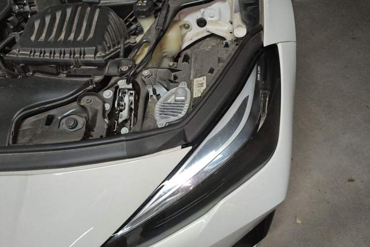 Used BMW 2 Series 2021 225i 4-Door Coupe M Sport Package Engine Bay Left