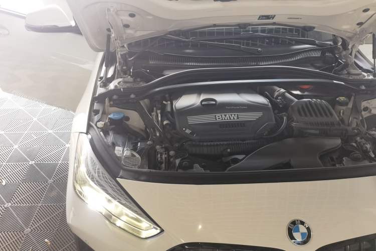 Used BMW 2 Series 2021 225i Four-Door Coupe M Sport Night Edition Engine Bay Right