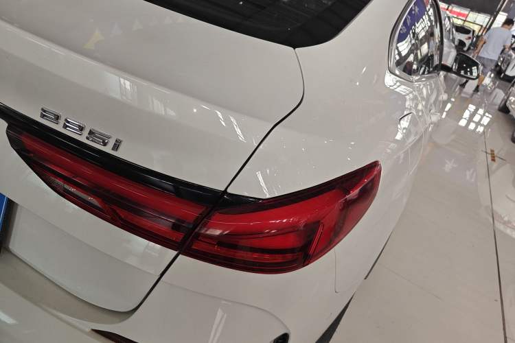 Used BMW 2 Series 2021 225i 4-Door Coupe M Sport Package Exterior 6