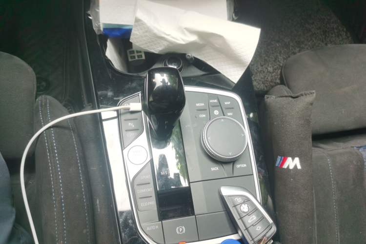 Used BMW 2 Series 2021 225i Four-Door Coupe M Sport Night Edition Gear Lever