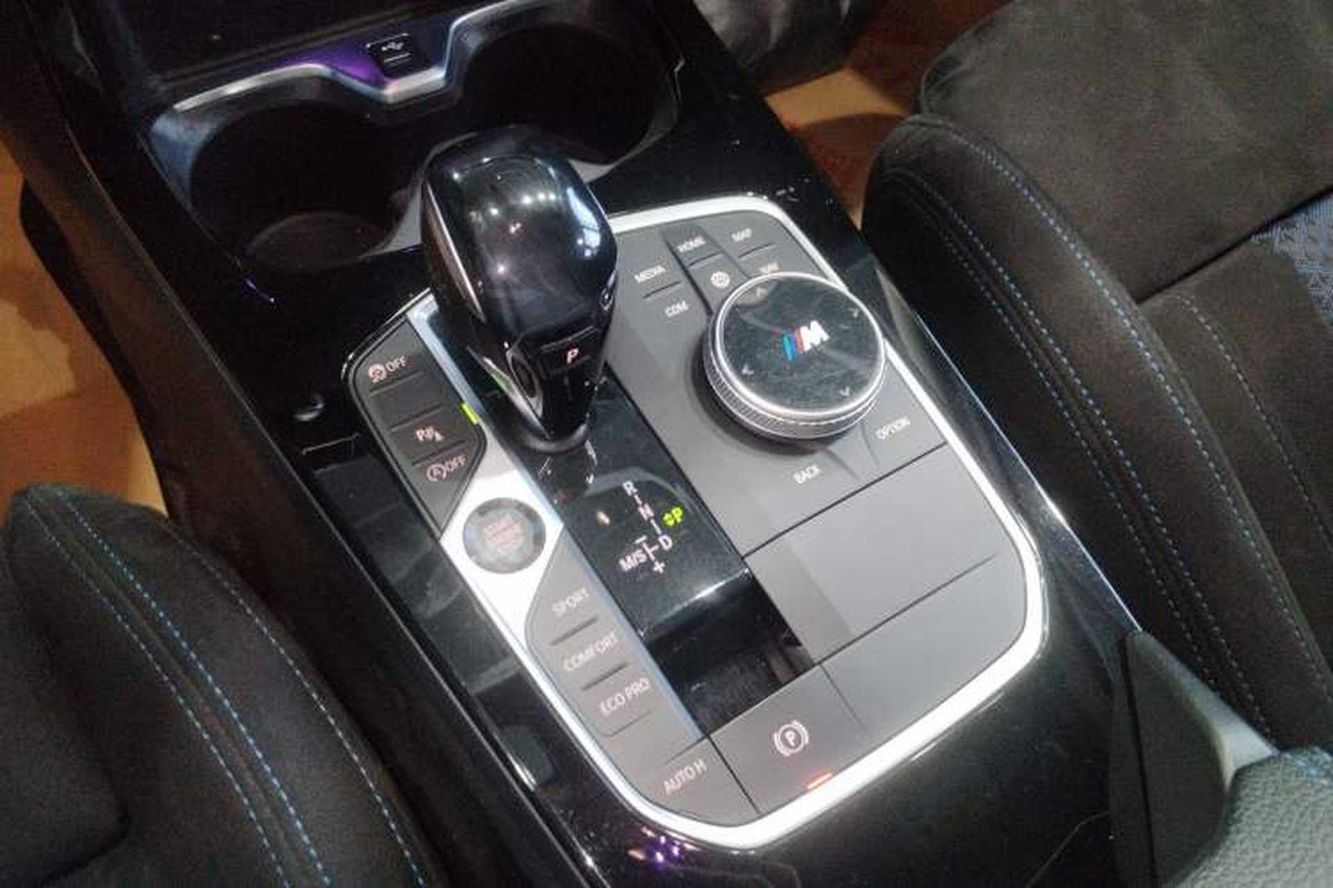 Used BMW 2 Series 2021 225i Four-Door Coupe M Sport Night Edition Gear Lever