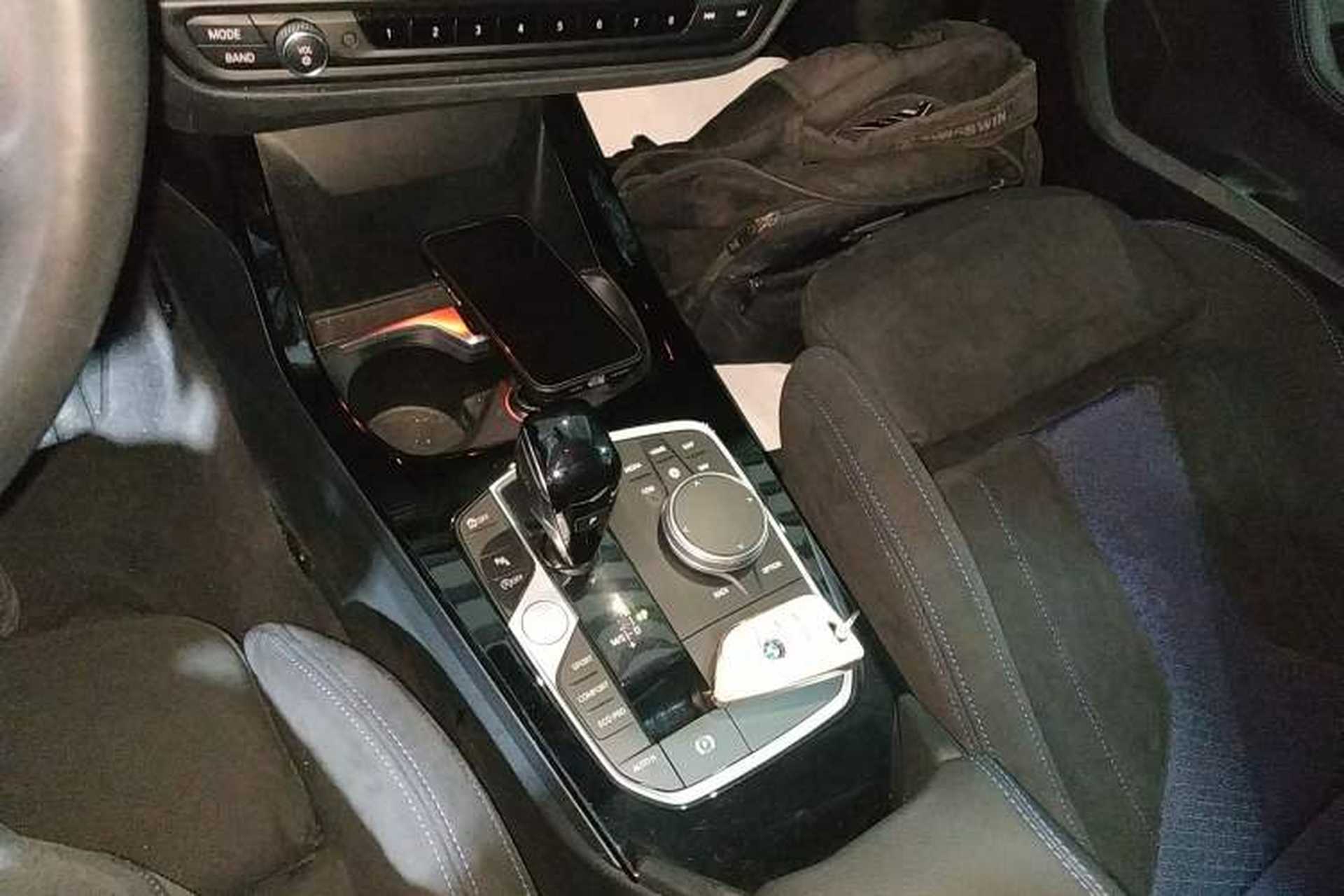Used BMW 2 Series 2021 225i Four-Door Coupe M Sport Night Edition Gear Lever