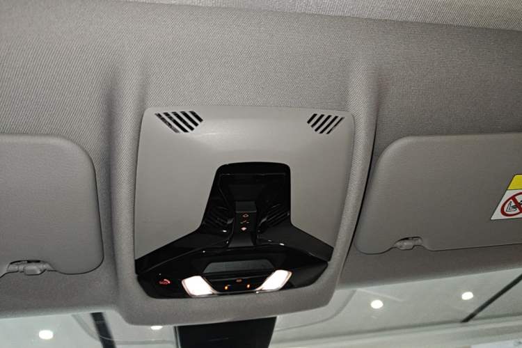 Used BMW 2 Series 2021 225i 4-Door Coupe M Sport Package Headliner