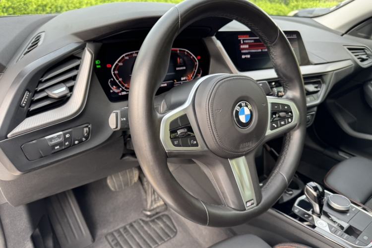 Used BMW 2 Series 2021 225i 4-Door Coupe M Sport Package Interior 10