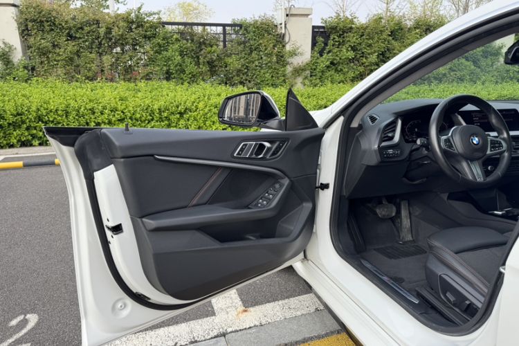 Used BMW 2 Series 2021 225i 4-Door Coupe M Sport Package Interior 6