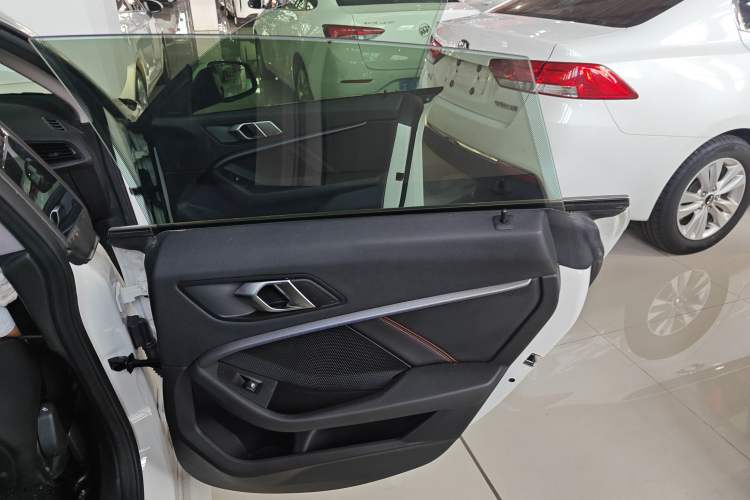 Used BMW 2 Series 2021 225i 4-Door Coupe M Sport Package Interior 6