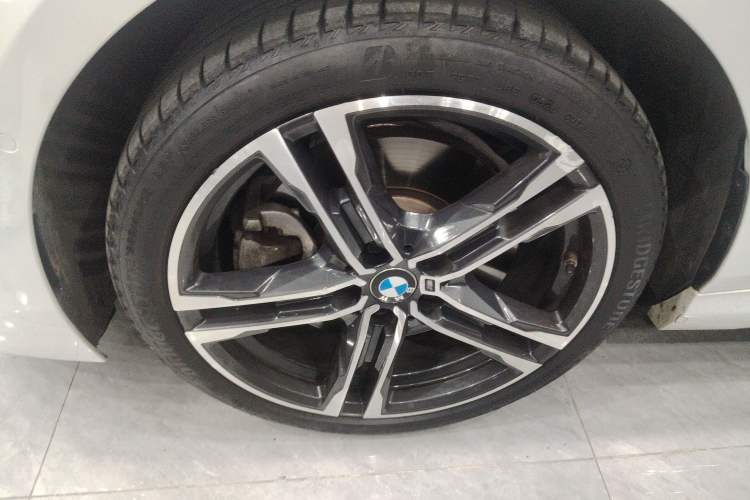 Used BMW 2 Series 2021 225i Four-Door Coupe M Sport Night Edition Left Front Wheel Hub