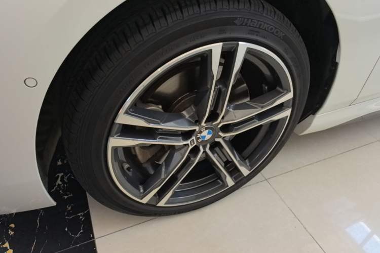 Used BMW 2 Series 2021 225i Four-Door Coupe M Sport Night Edition Left Front Wheel Hub