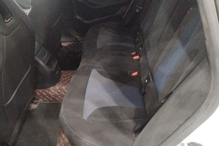 Used BMW 2 Series 2021 225i Four-Door Coupe M Sport Night Edition Left Rear Seat