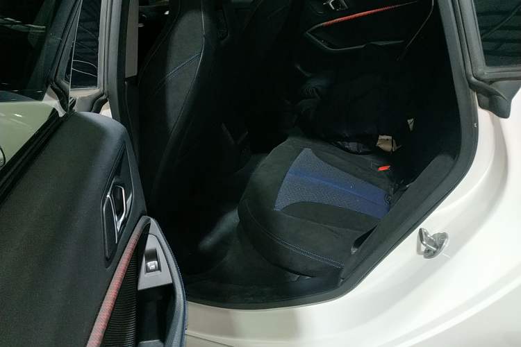 Used BMW 2 Series 2021 225i Four-Door Coupe M Sport Night Edition Left Rear Seat