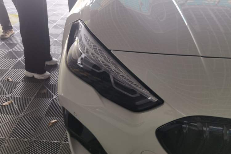 Used BMW 2 Series 2021 225i Four-Door Coupe M Sport Night Edition Right Front Headlight
