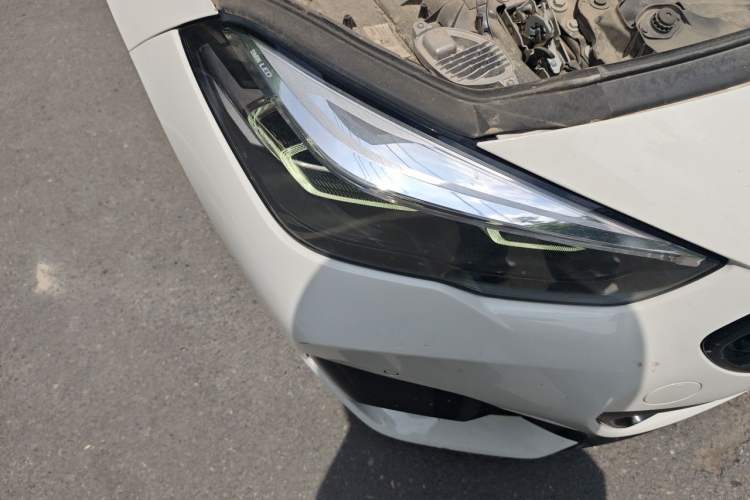 Used BMW 2 Series 2021 225i Four-Door Coupe M Sport Night Edition Right Front Headlight